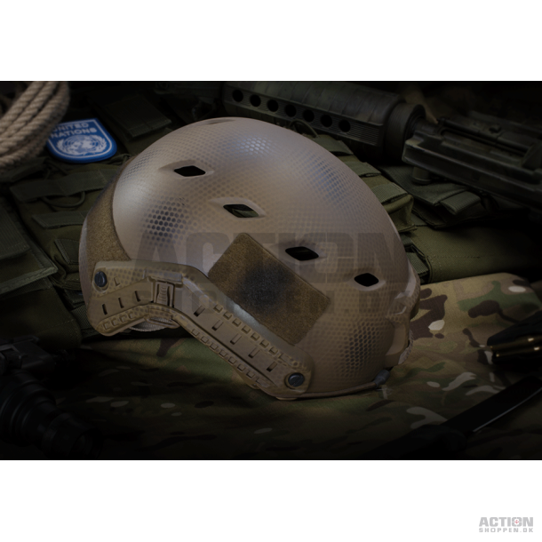 Fast Hjelm BJ, Subdued