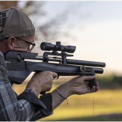 Stoeger - XM1 Bullshark Combo PCP Luftgevr 4,5mm (Cal.177)