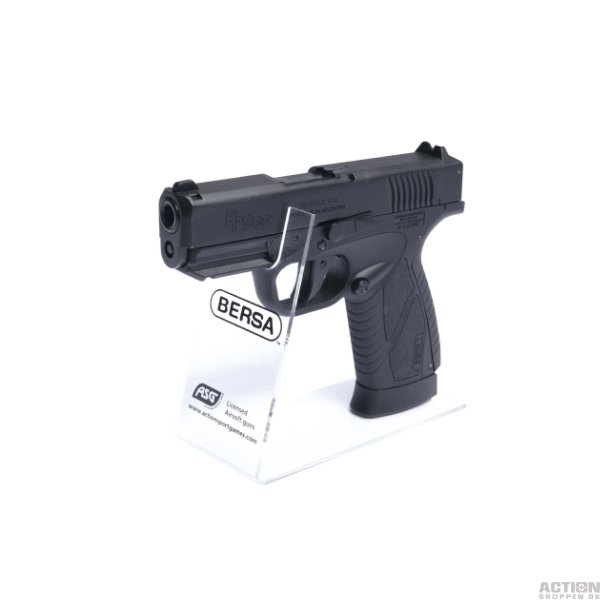 Pistol Display - Zastava